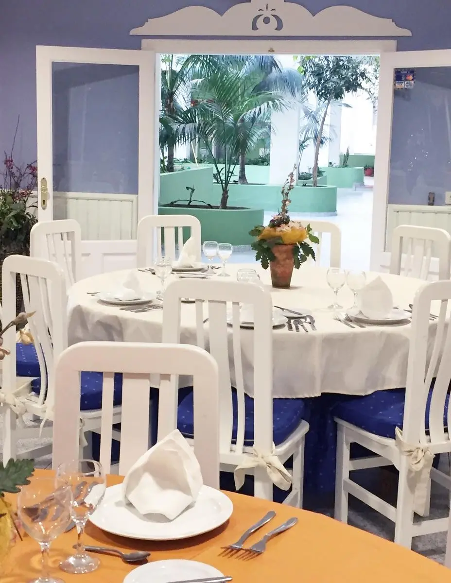 Restauracja i jedzenie w hotelu Bahia Playa