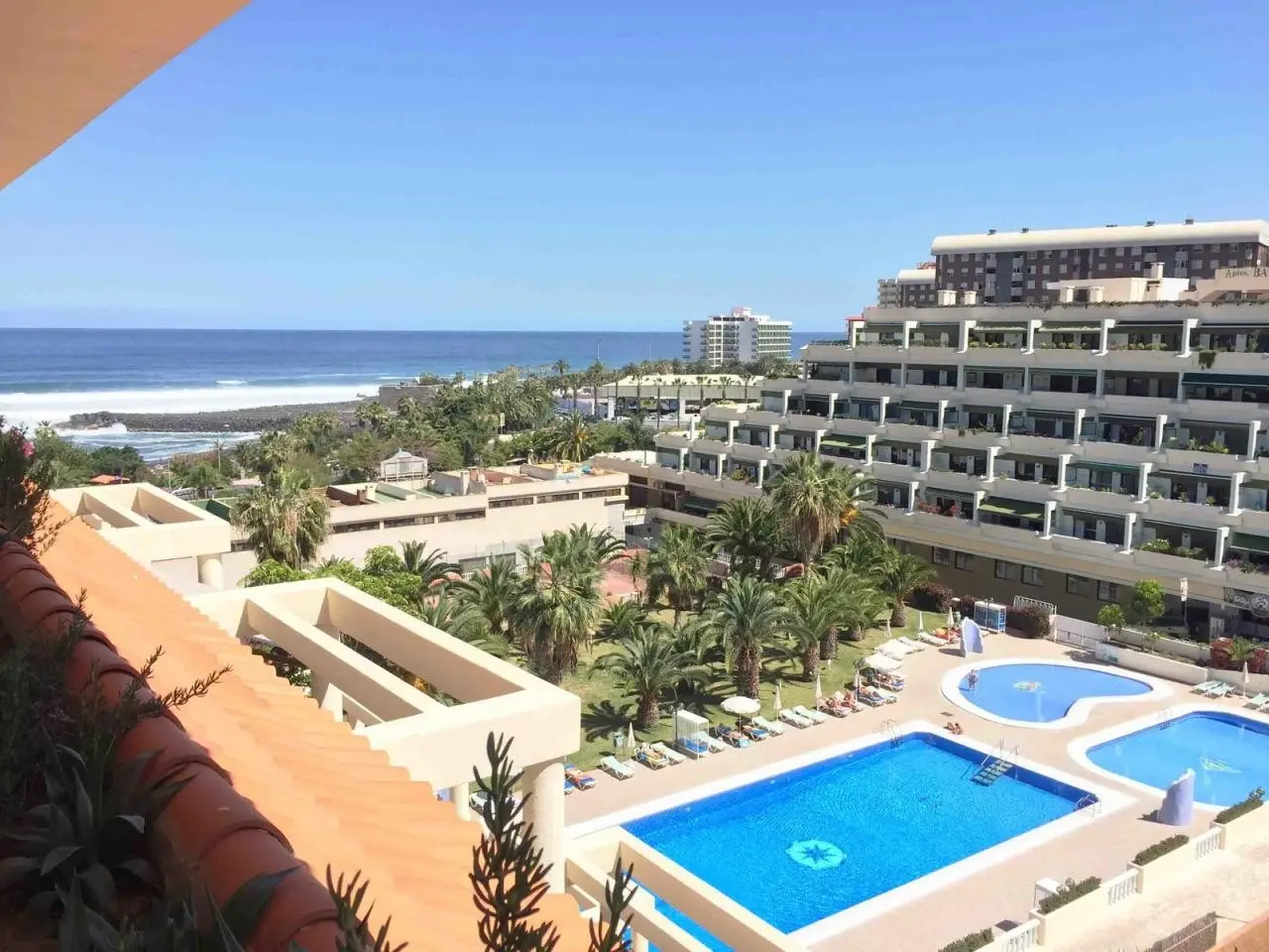 Basen w hotelu Bahia Playa