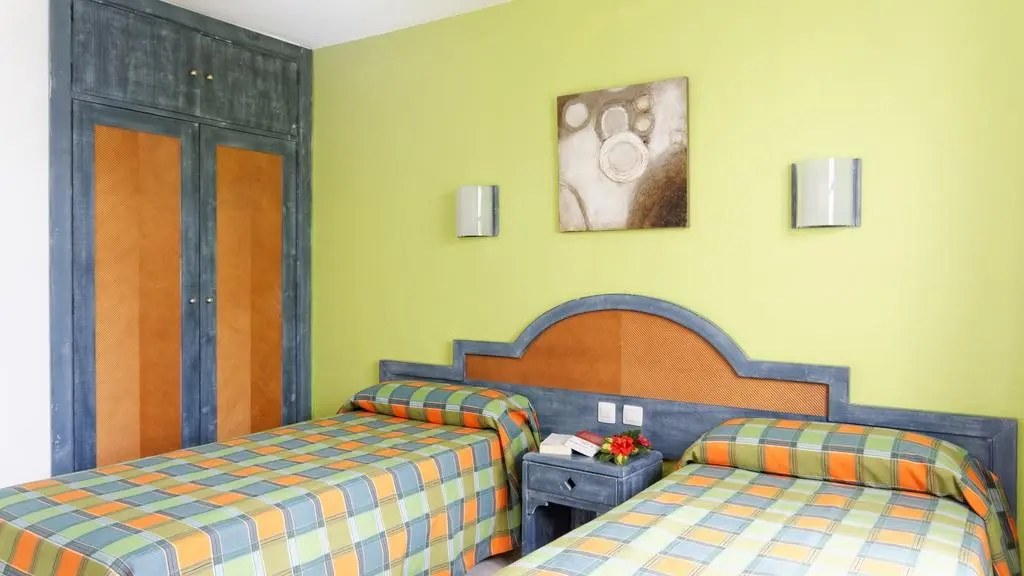 Bakour Lanzarote Splash — BAKOUR LANZAROTE SPLASH