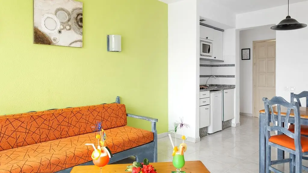 Bakour Lanzarote Splash — BAKOUR LANZAROTE SPLASH