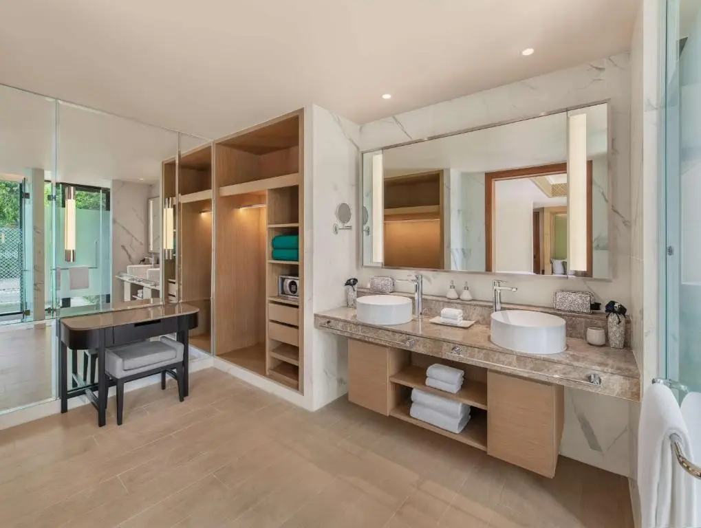 Banyan Tree Bangkok — BANYAN TREE PHUKET