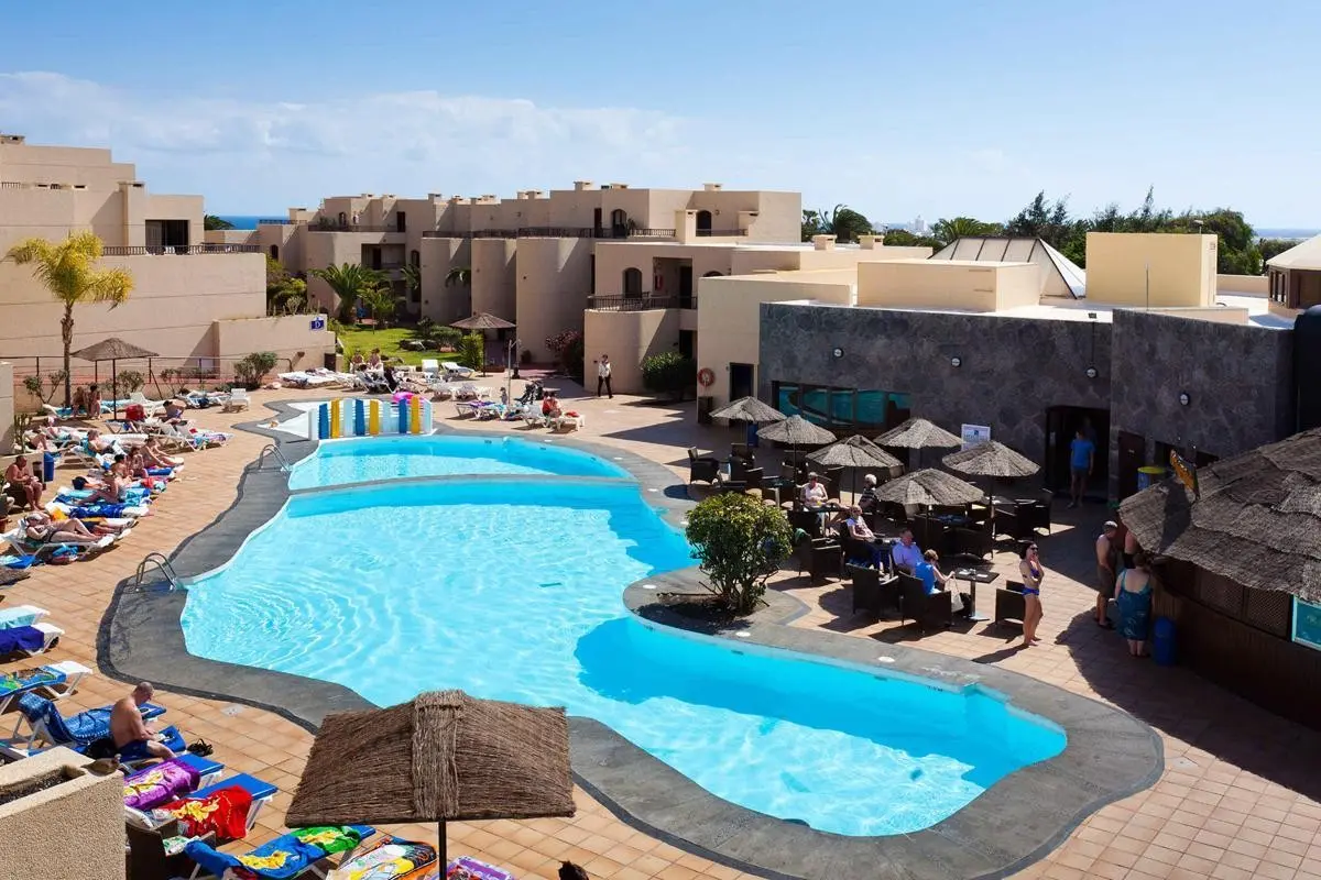 Basen w hotelu Blue Sea Costa Teguise Gardens