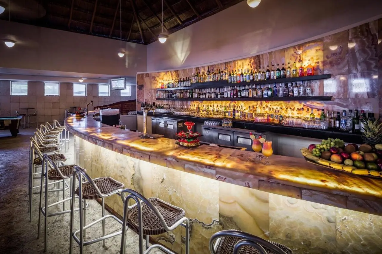 BlueBay Grand Esmeralda — BLUE BAY GRAND ESMERALDA