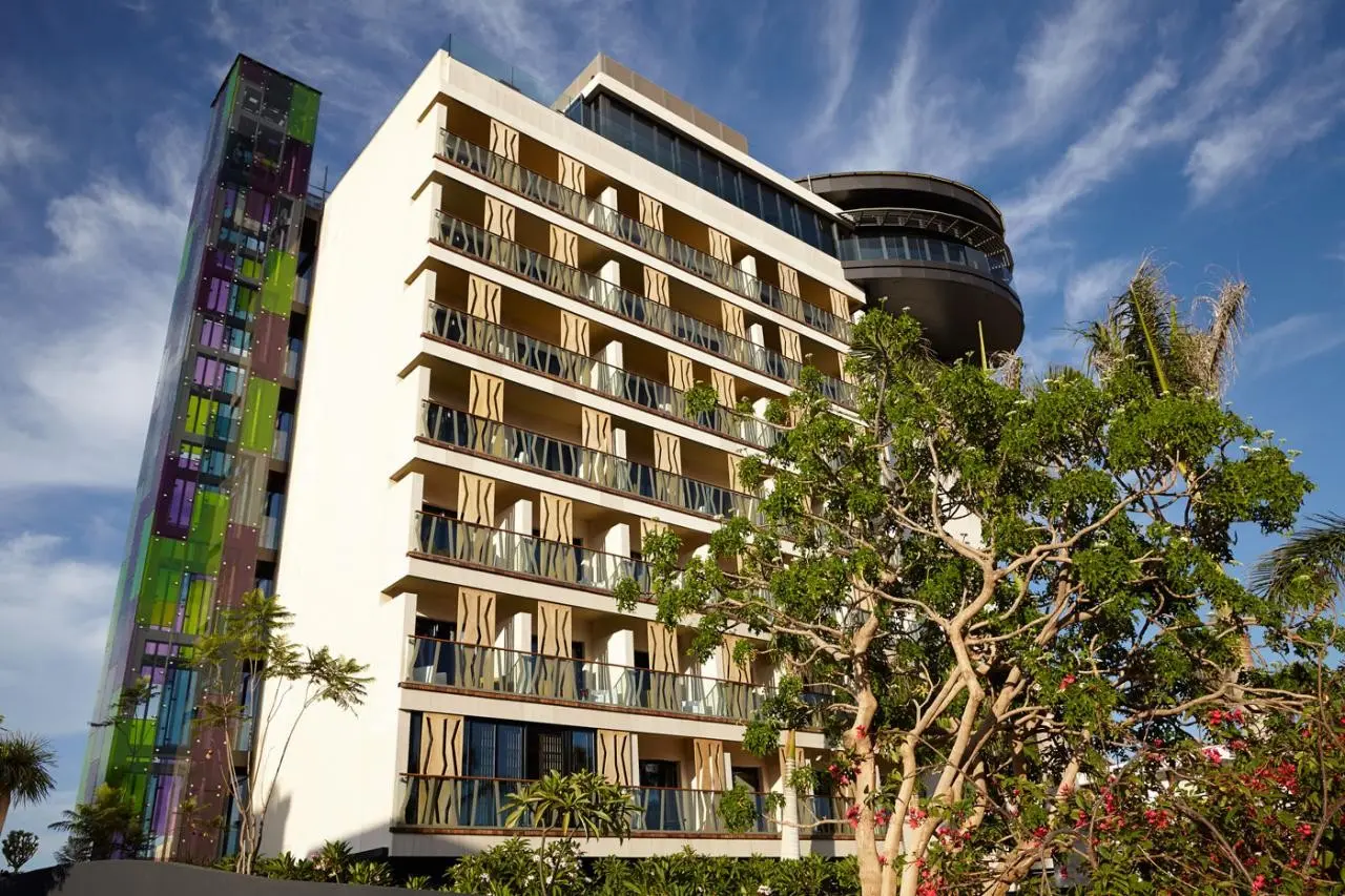 Bohemia Suites & Spa — BOHEMIA SUITES & SPA