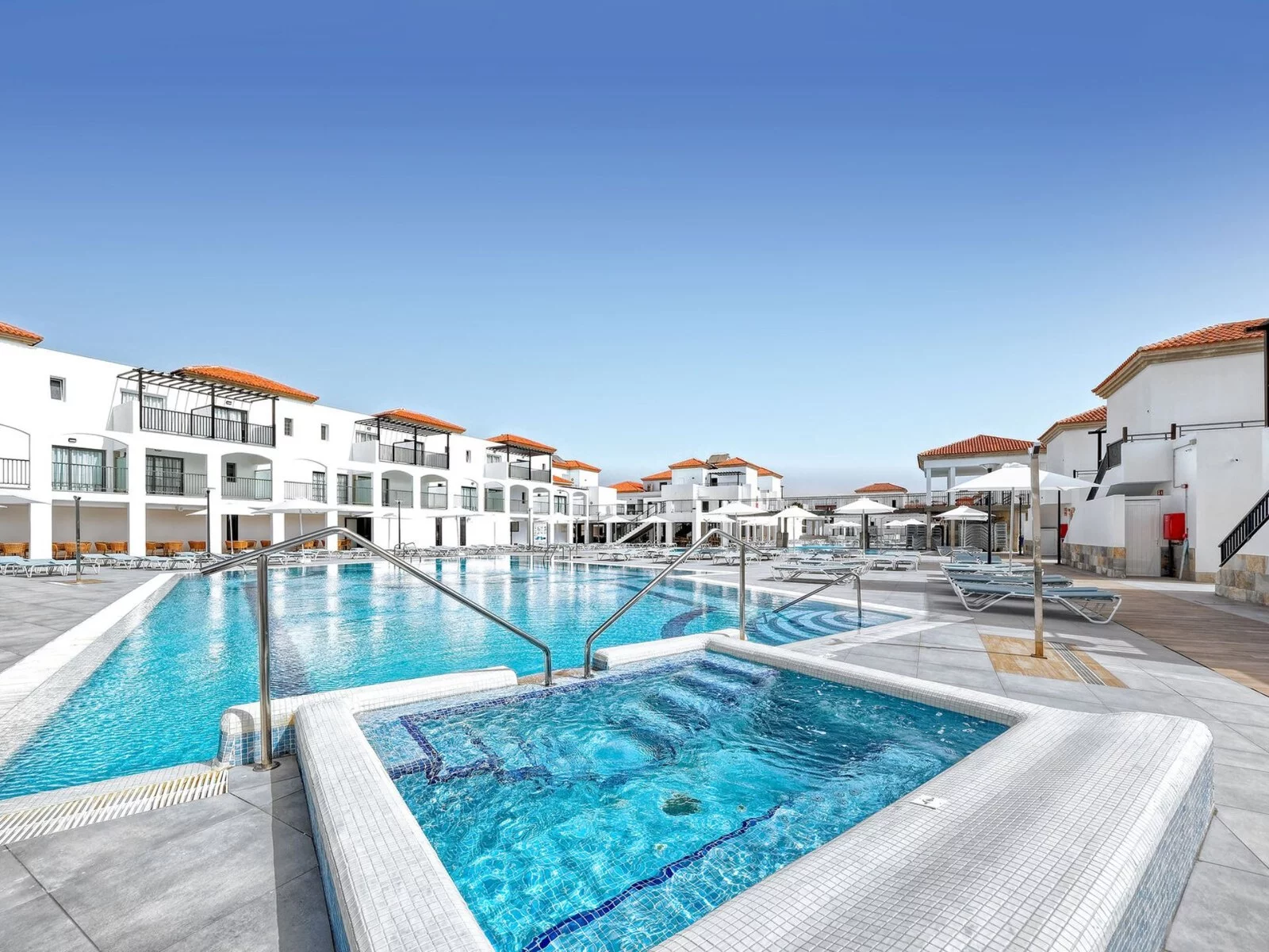 Hotel Broncemar Beach