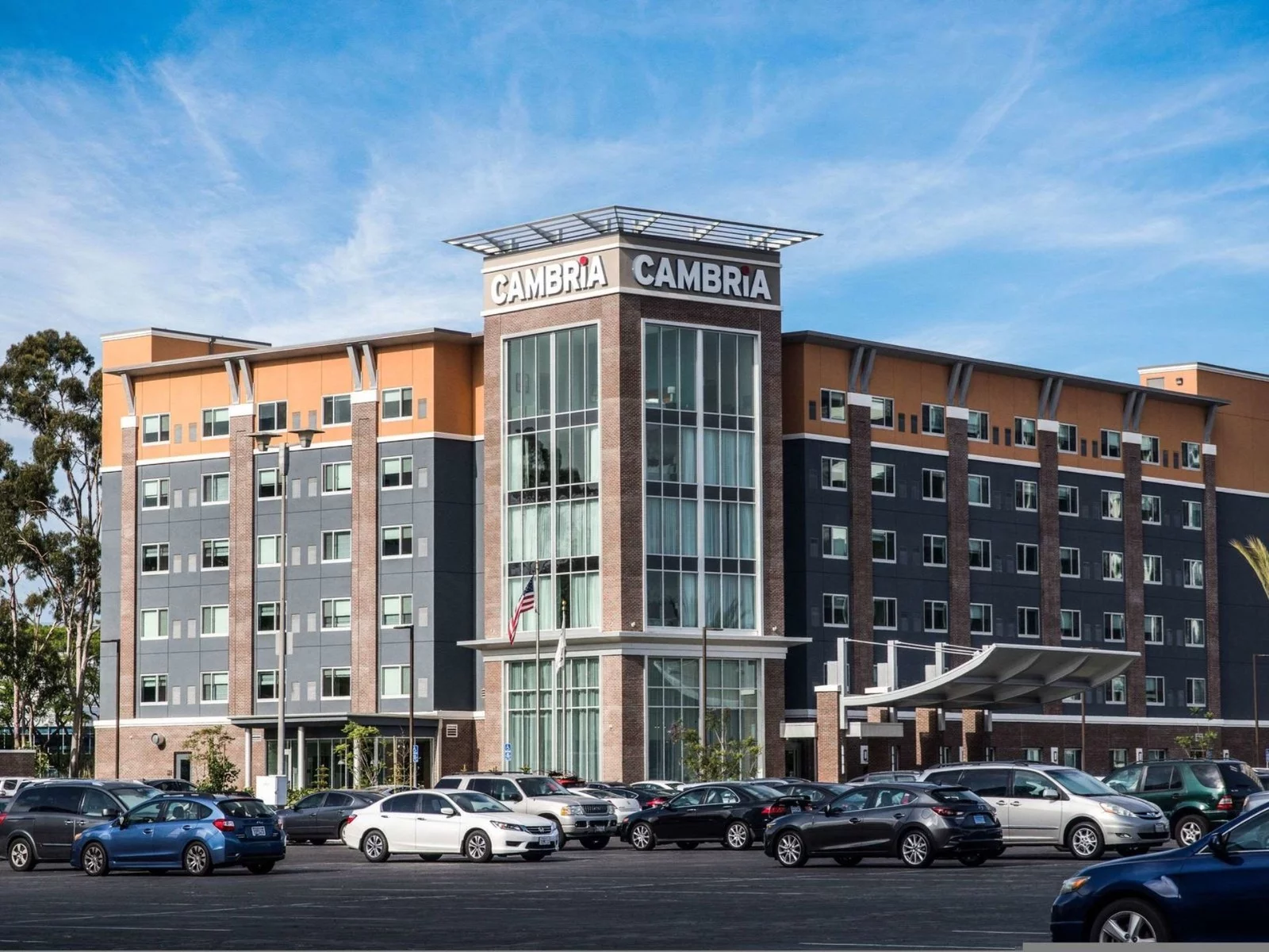 Hotel Cambria Suites Lax