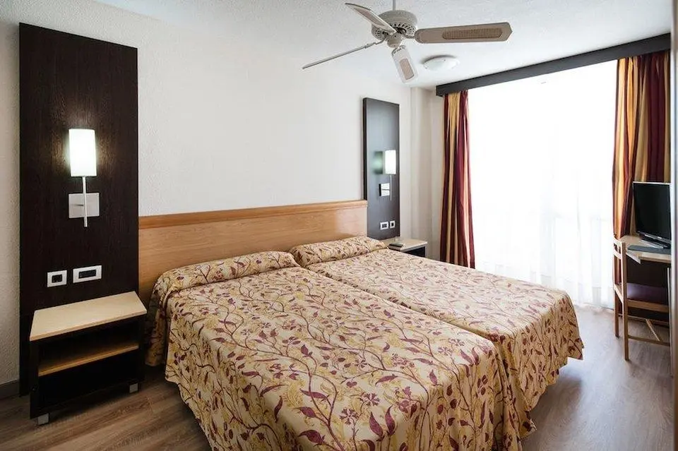 Catalonia Oro Negro — CATALONIA ORO NEGRO