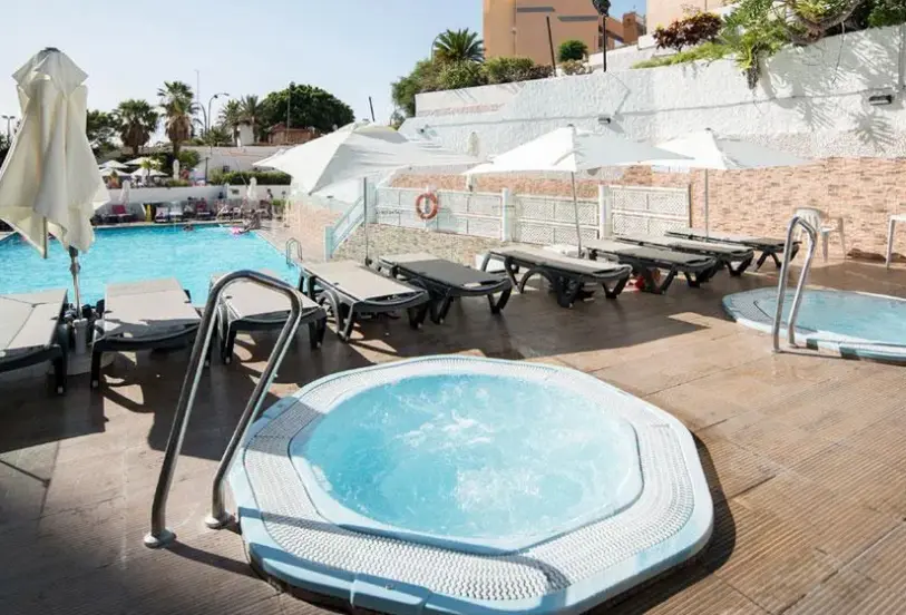 Basen w hotelu Catalonia Punta del Rey