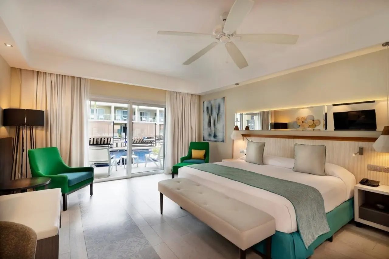 Catalonia Royal La Romana — CATALONIA ROYAL LA ROMANA