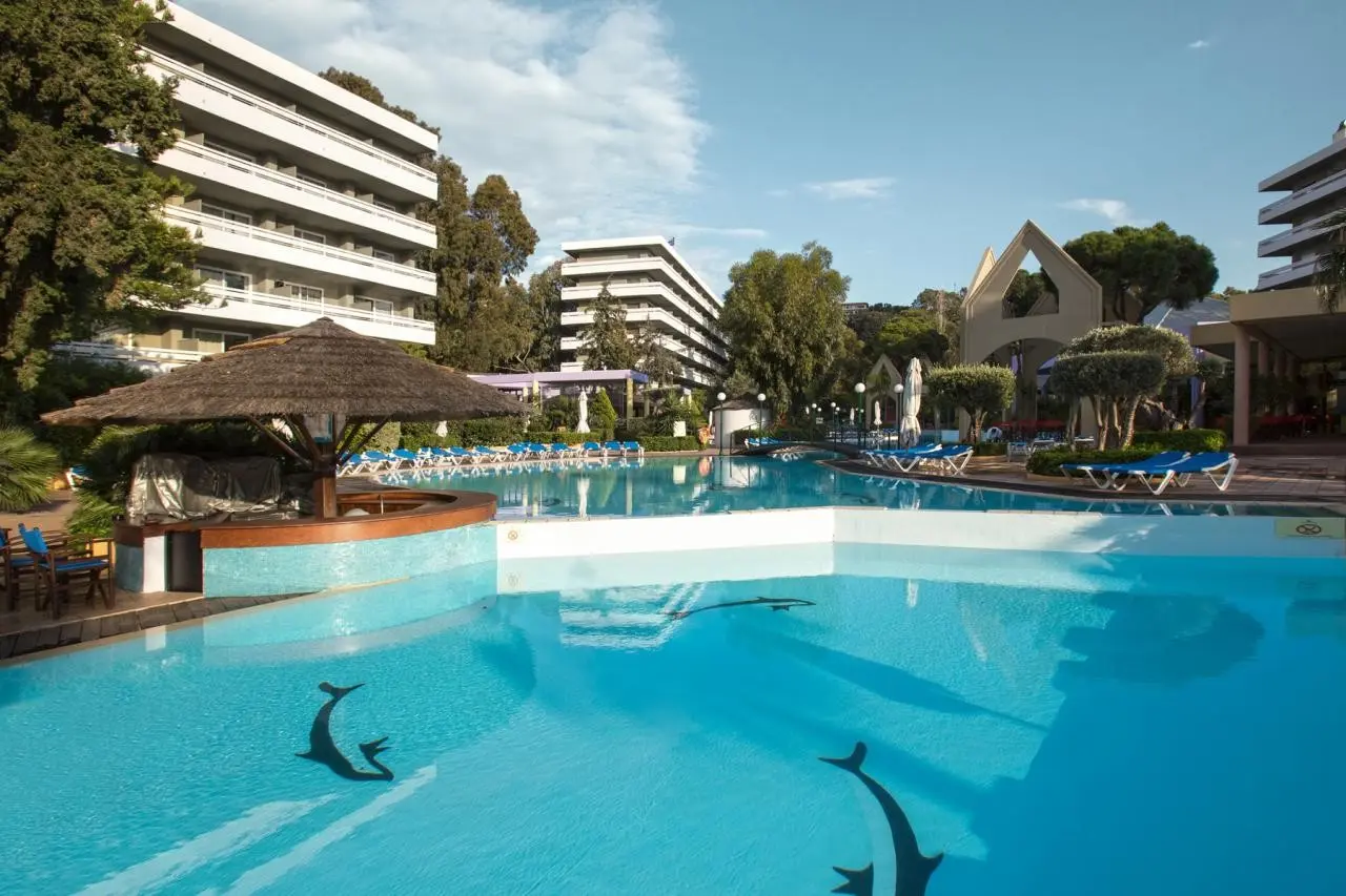 Dionysos — DIONYSOS