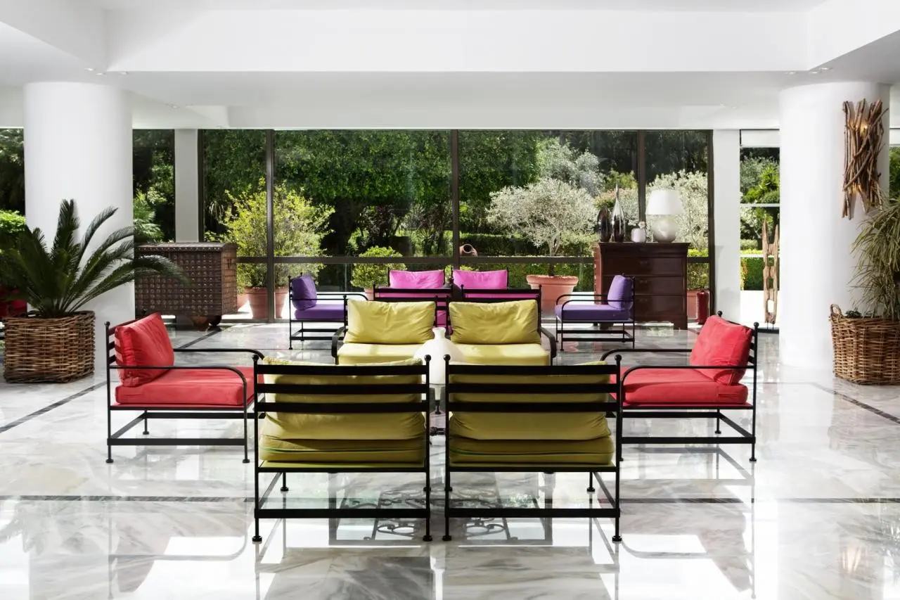 Dionysos — DIONYSOS