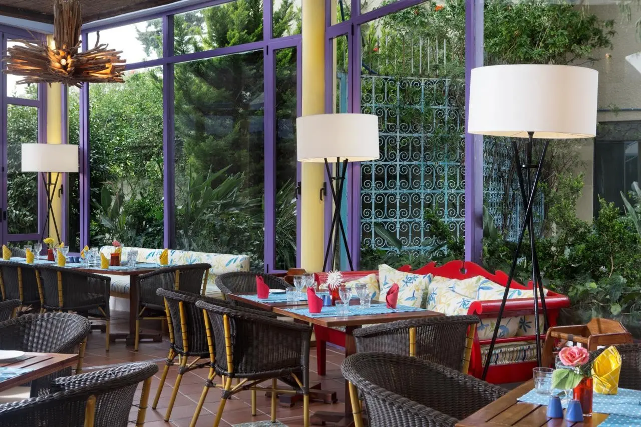 Dionysos — DIONYSOS