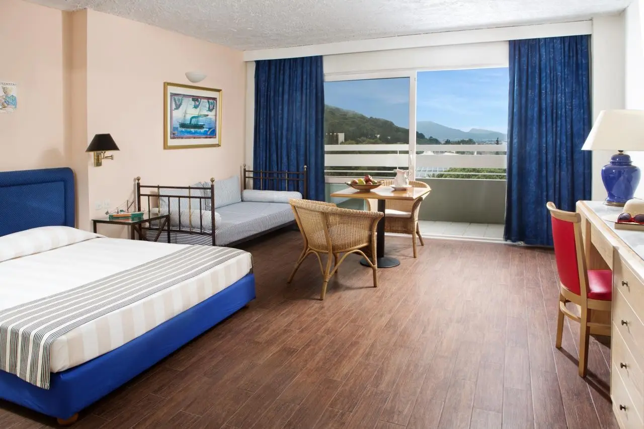 Dionysos — DIONYSOS