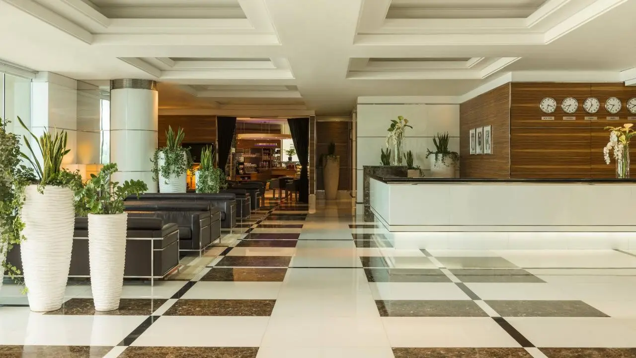 Four Points by Sheraton Bur Dubai — FOUR POINTS BY SHERATON BUR DUBAI
