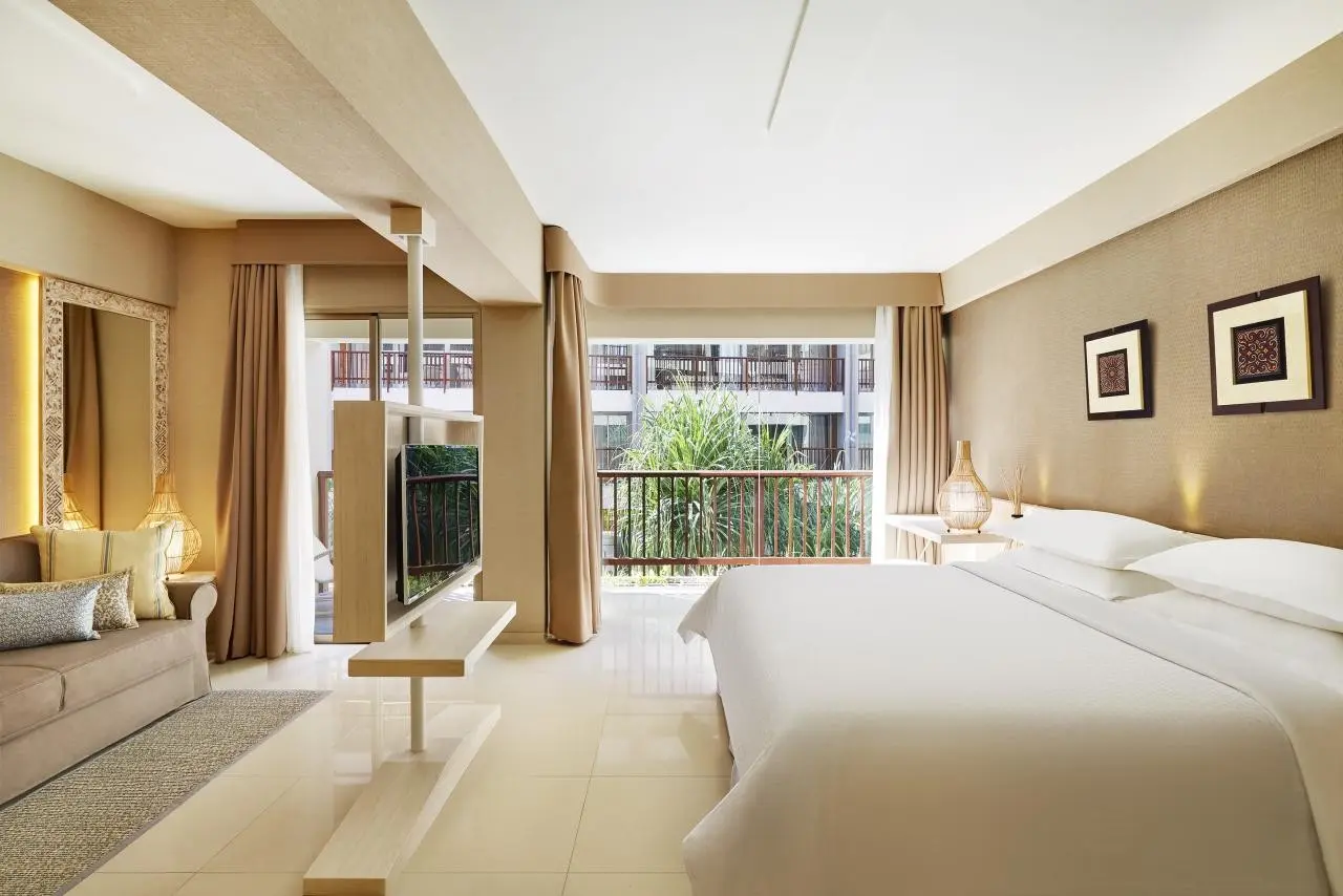 Four Points by Sheraton Bur Dubai — FOUR POINTS BY SHERATON