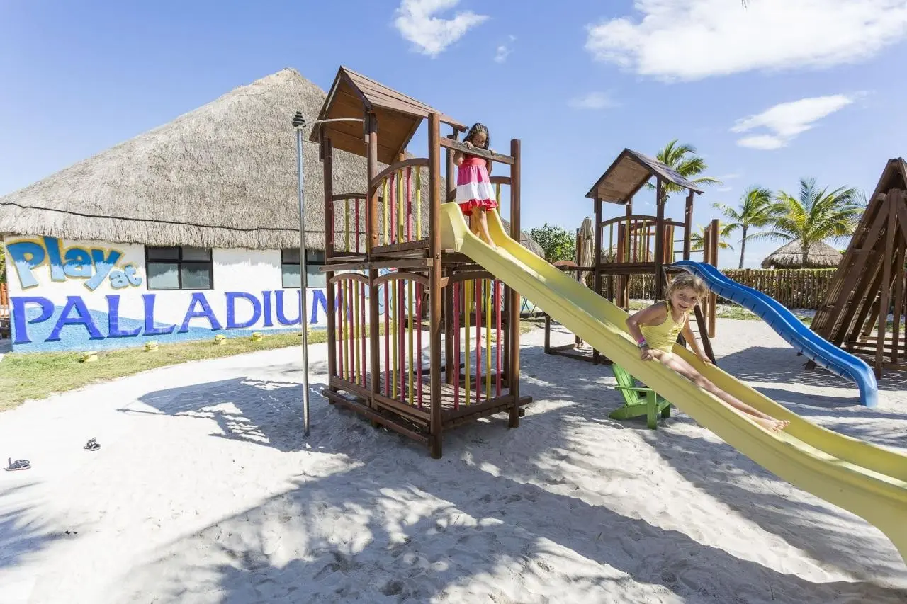 Grand Palladium Colonial Resort & Spa — GRAND PALLADIUM COLONIAL RESORT & SPA