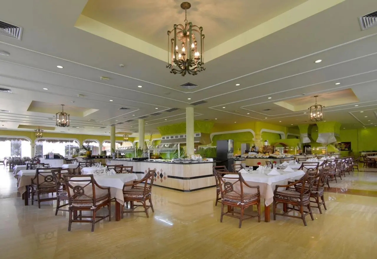 Grand Palladium Colonial Resort & Spa — GRAND PALLADIUM COLONIAL RESORT & SPA