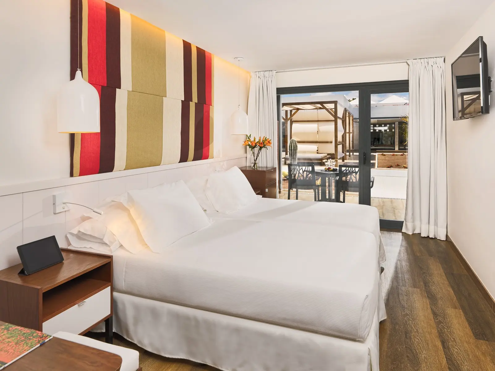 H10 Ocean Dreams — H10 OCEAN DREAMS