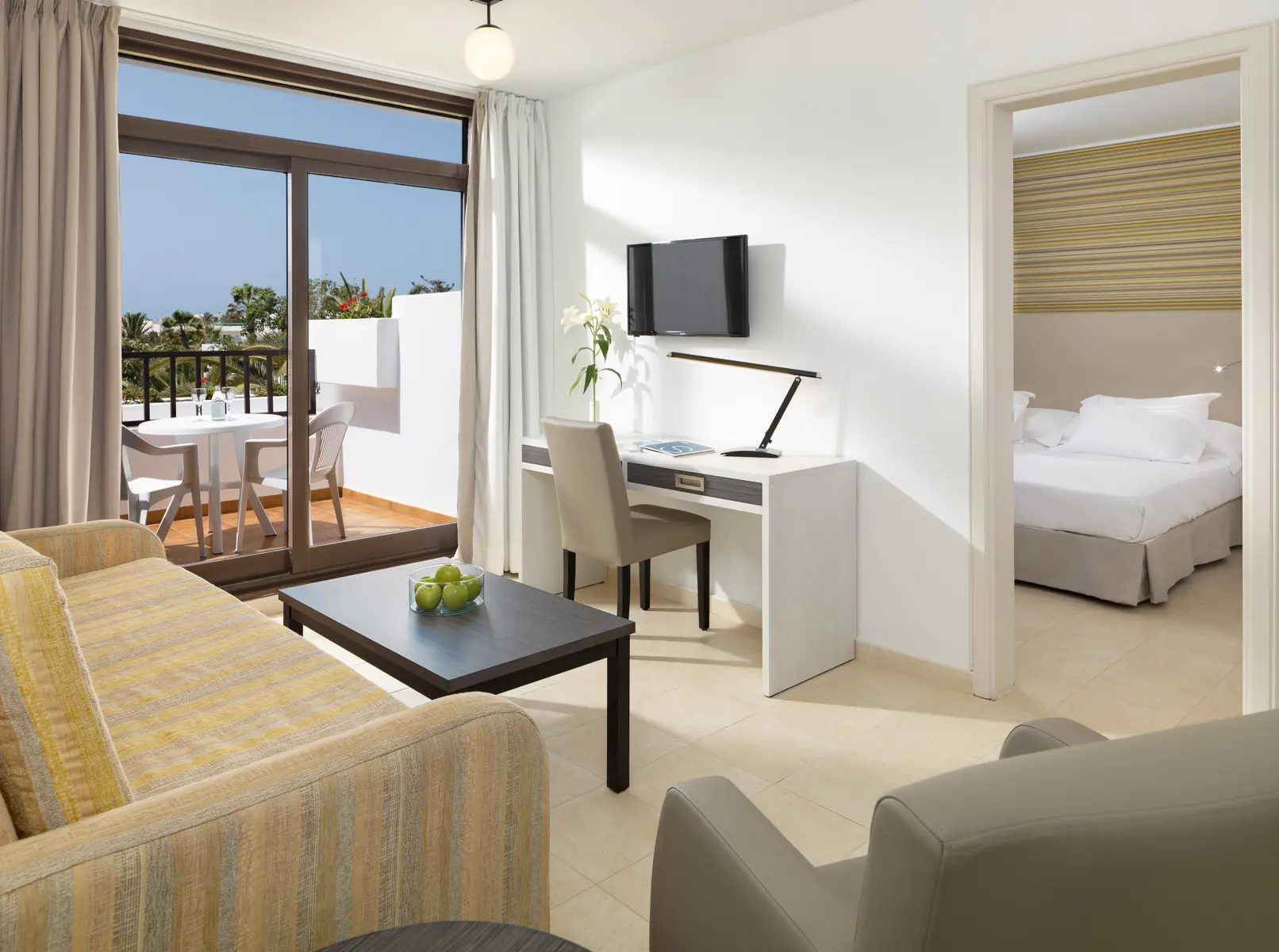H10 Suites Lanzarote Gardens — H10 SUITES LANZAROTE GARDENS