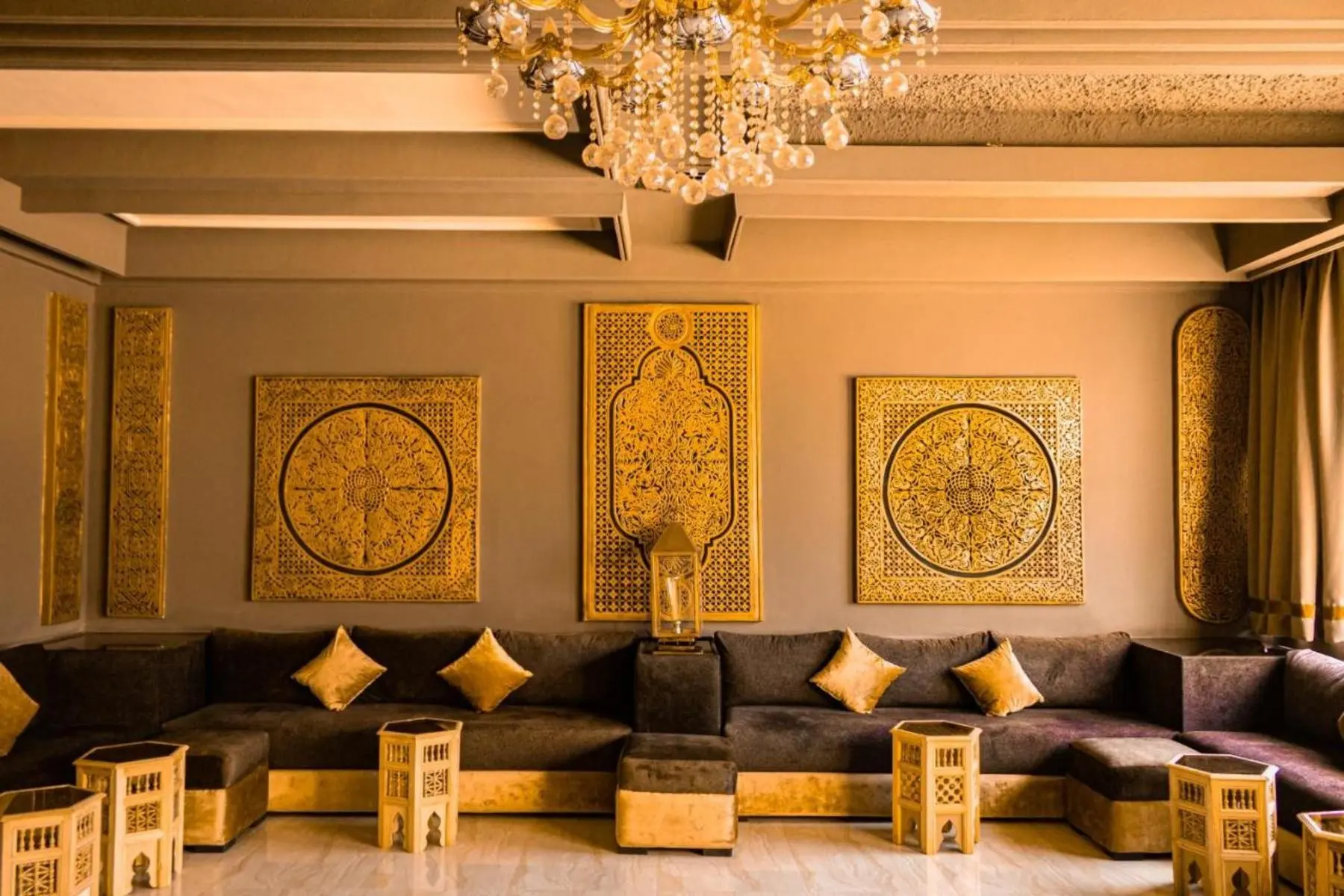 Hamilton Agadir — HAMILTON AGADIR