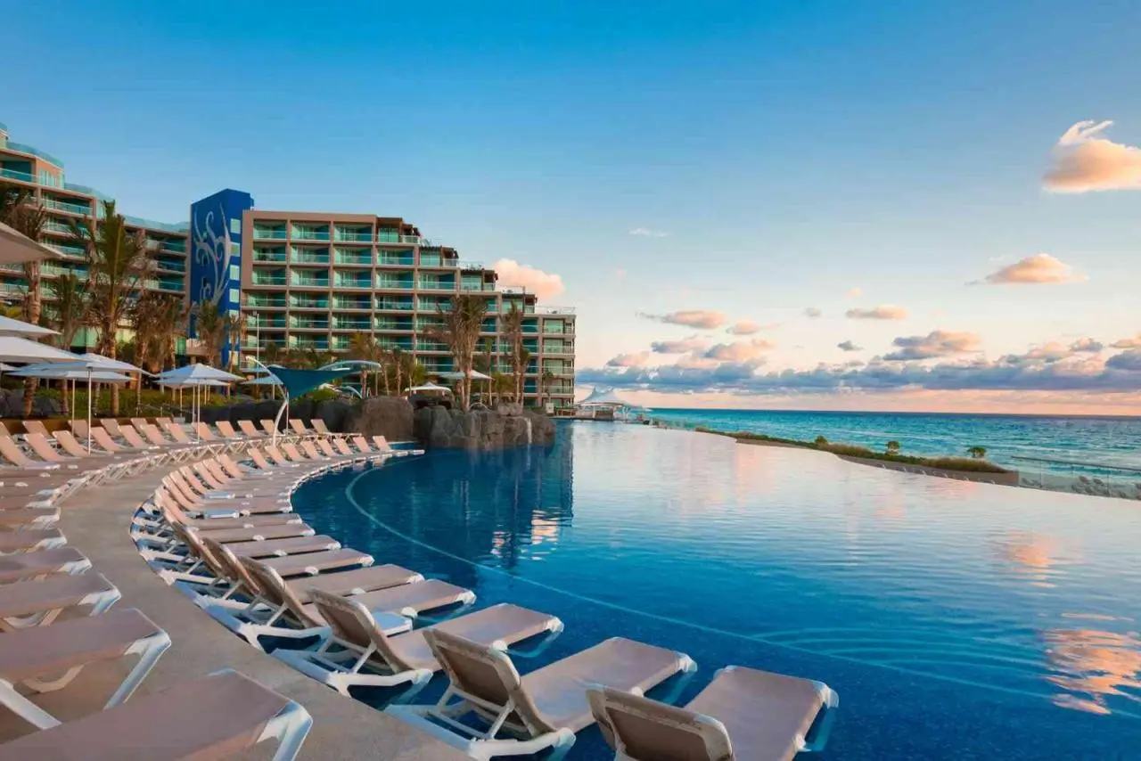 Hard Rock Cancun — HARD ROCK HOTEL CANCUN
