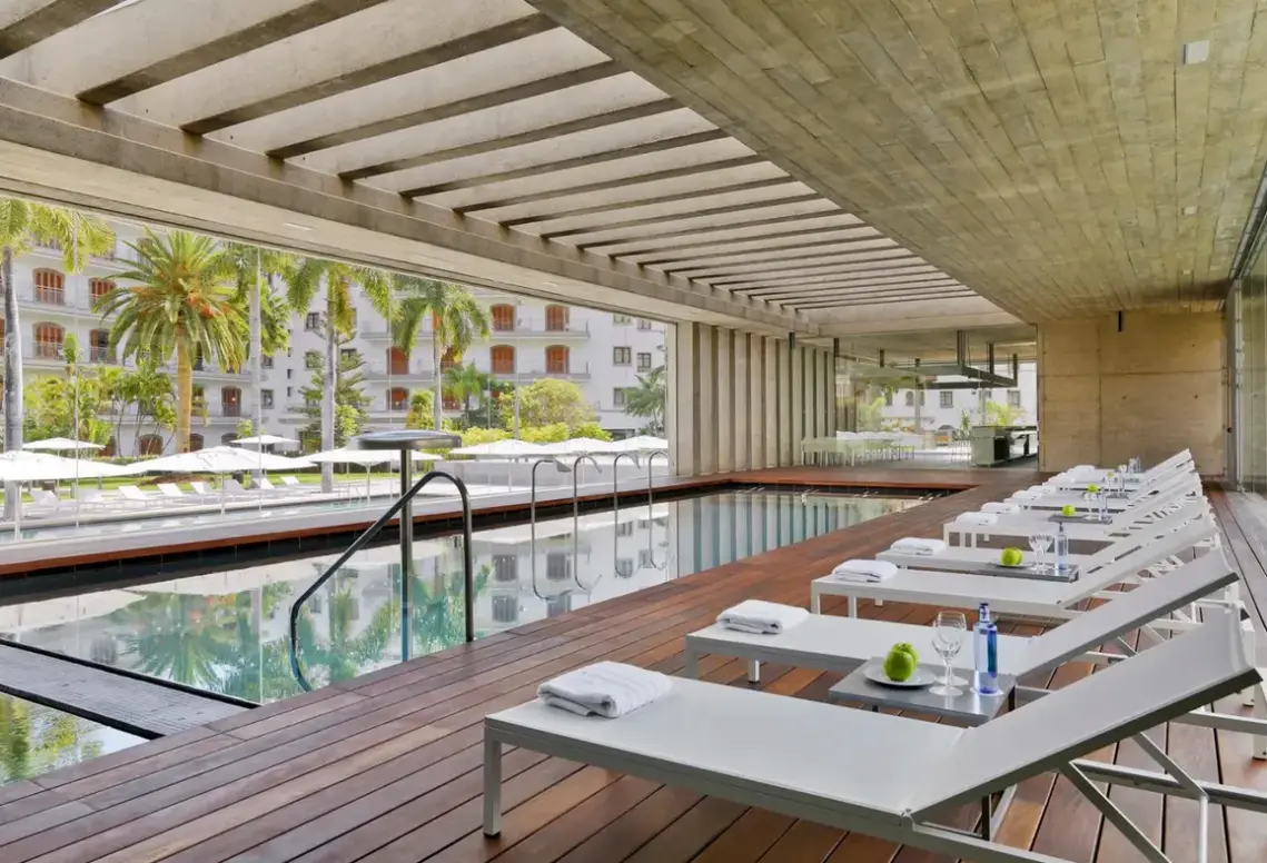 Basen w hotelu Iberostar Heritage Grand Mencey