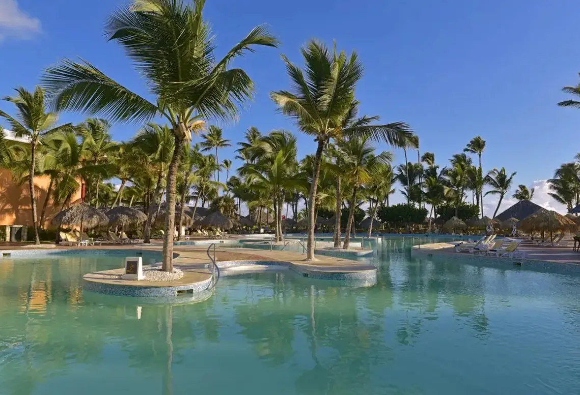 Basen w hotelu Iberostar Waves Punta Cana