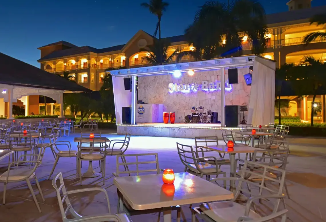 Restauracja i jedzenie w hotelu Iberostar Waves Punta Cana