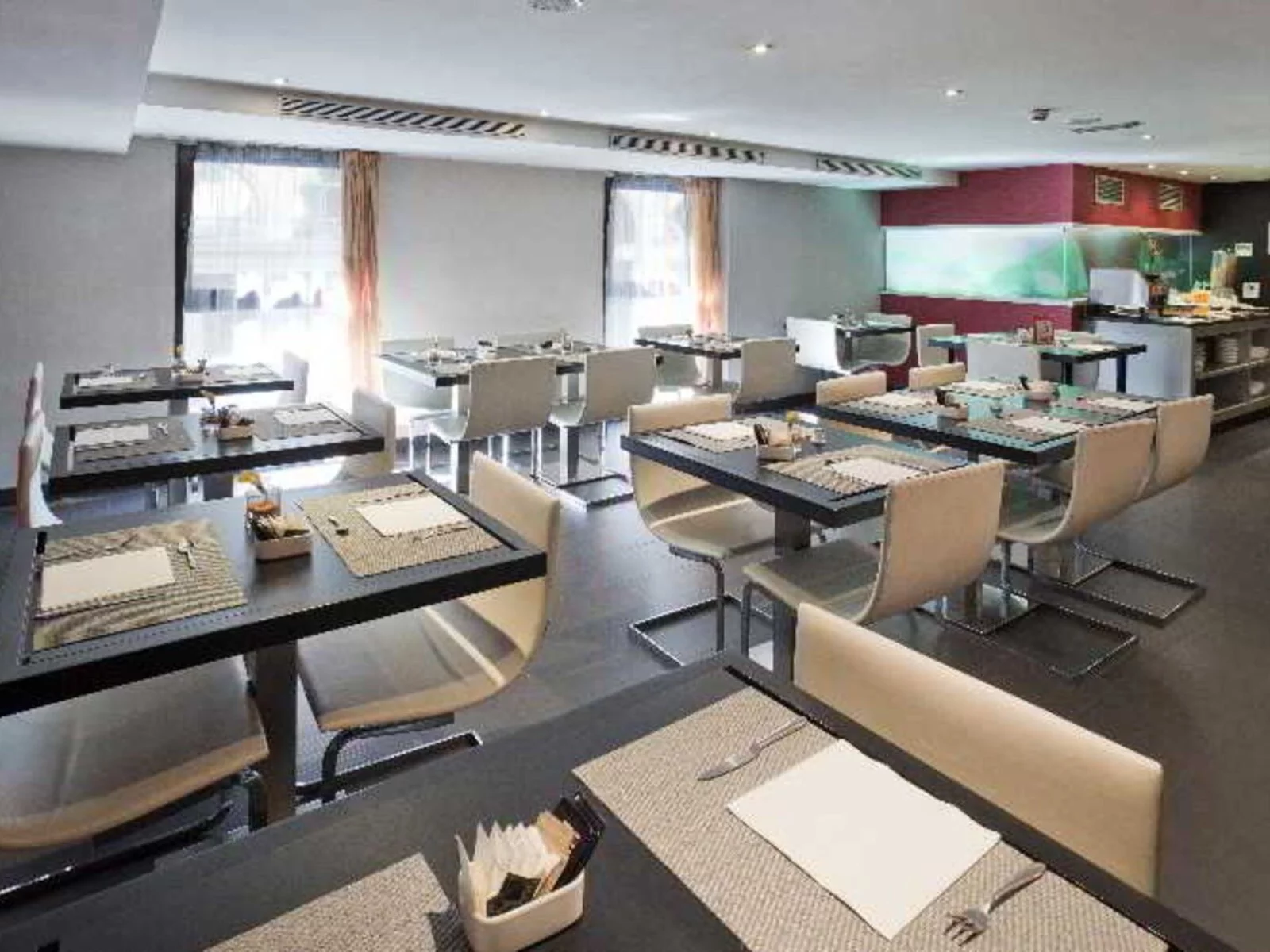 Hotel Ilunion Almirante