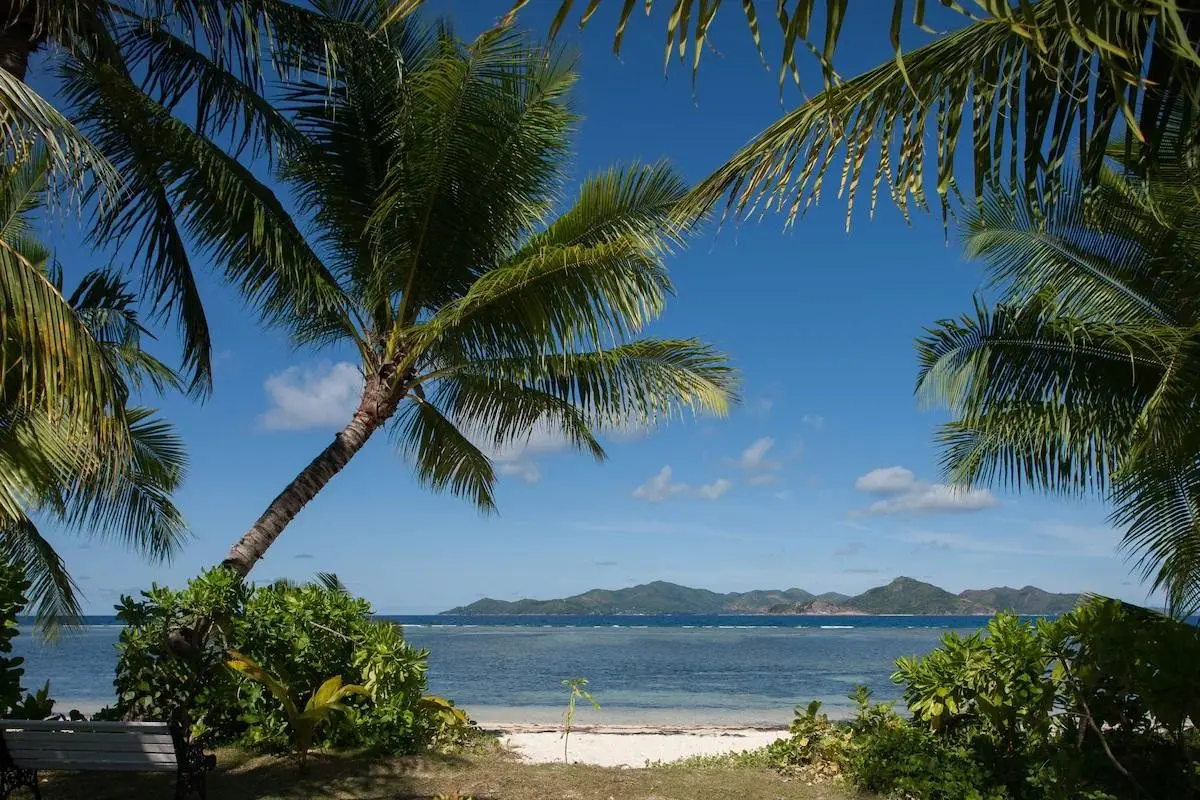 La Digue Island Lodge — LA DIGUE ISLAND LODGE
