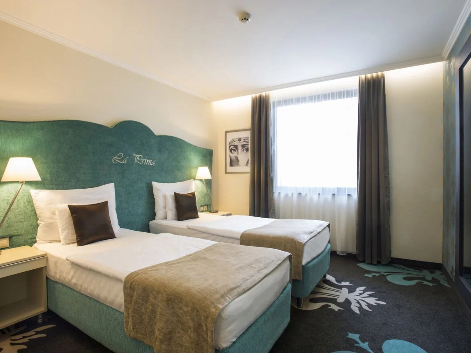 Hotel La Prima Fashion Hotel