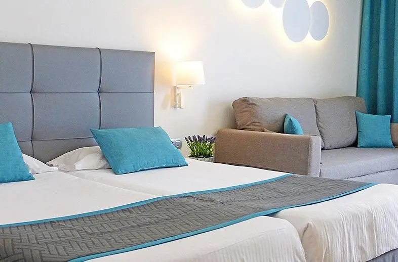 Las Costas — LAS COSTAS