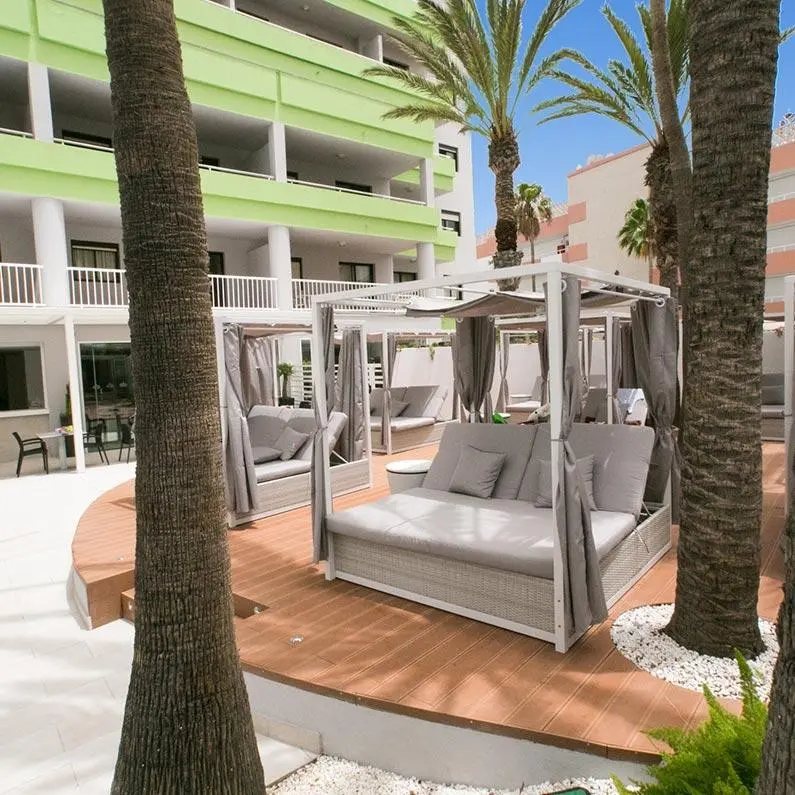 LIVVO Anamar Suites — LIVVO ANAMAR SUITES