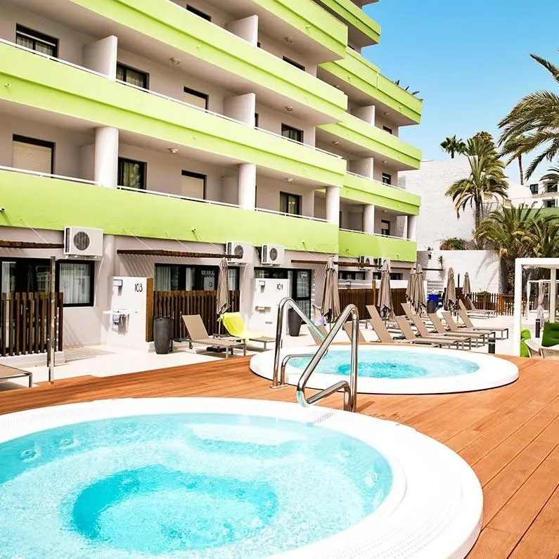 LIVVO Anamar Suites — LIVVO ANAMAR SUITES