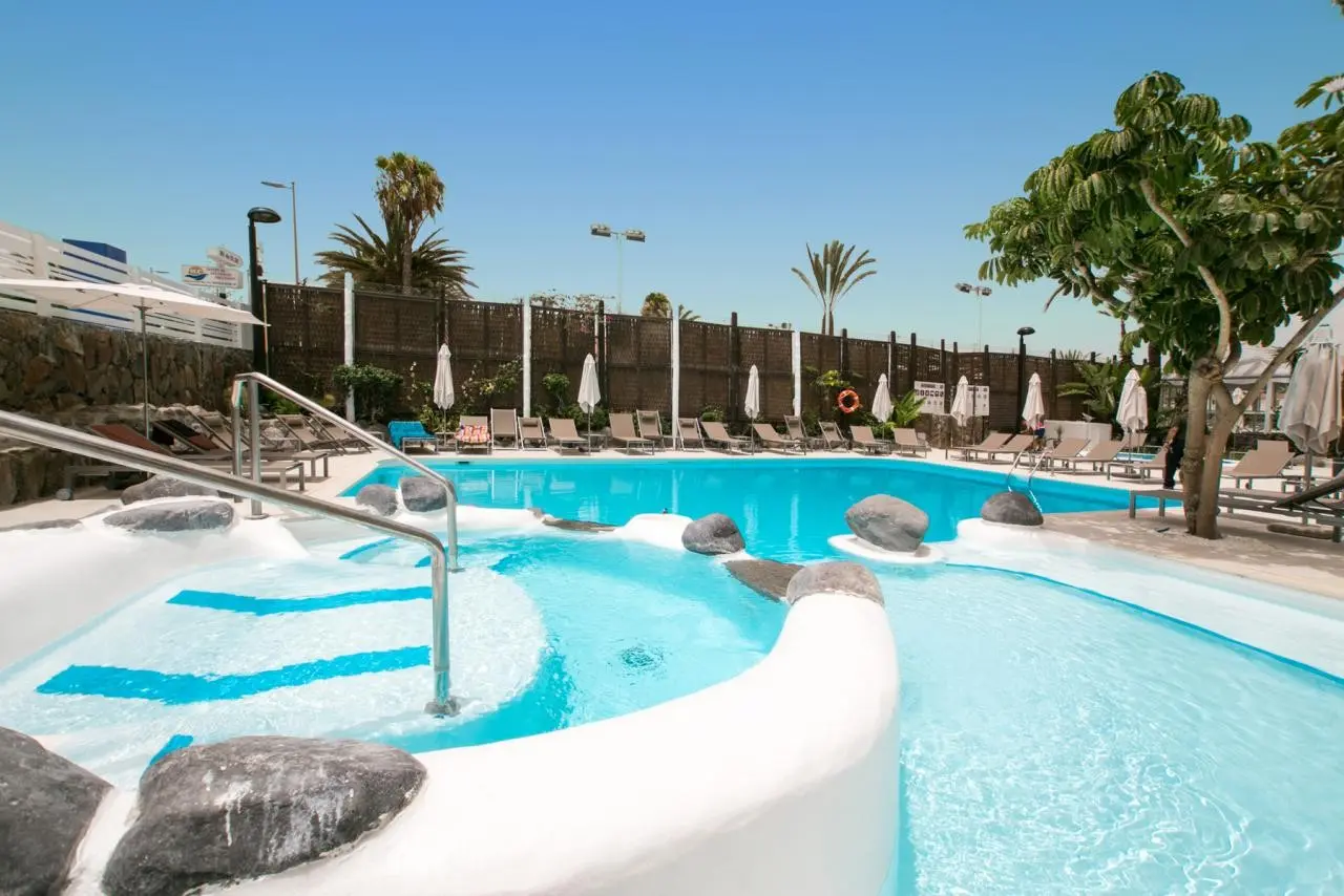 LIVVO Anamar Suites — LIVVO ANAMAR SUITES