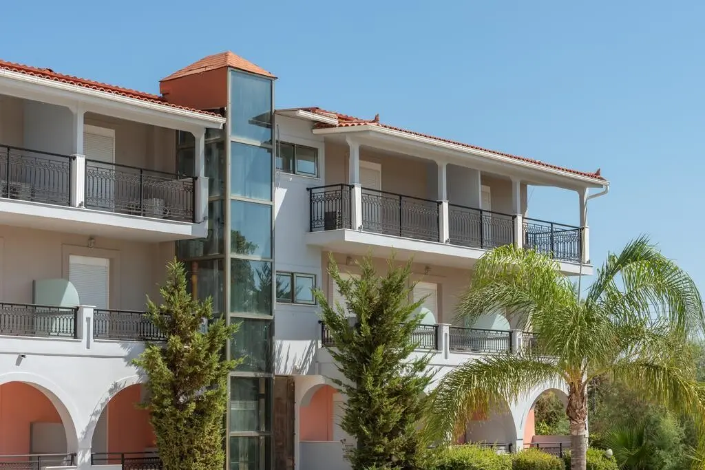 Majestic Hotel Spa — MAJESTIC SPA