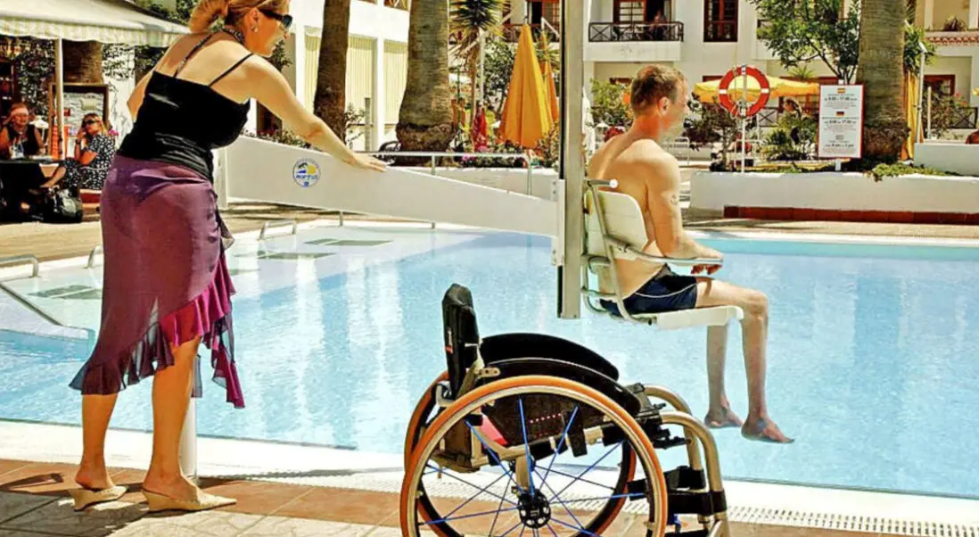 Basen w hotelu Mar y Sol Spa & Sport Hotel