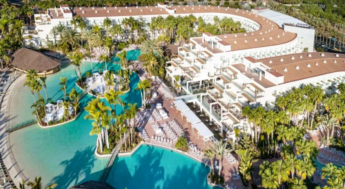 Basen w hotelu Maspalomas Princess