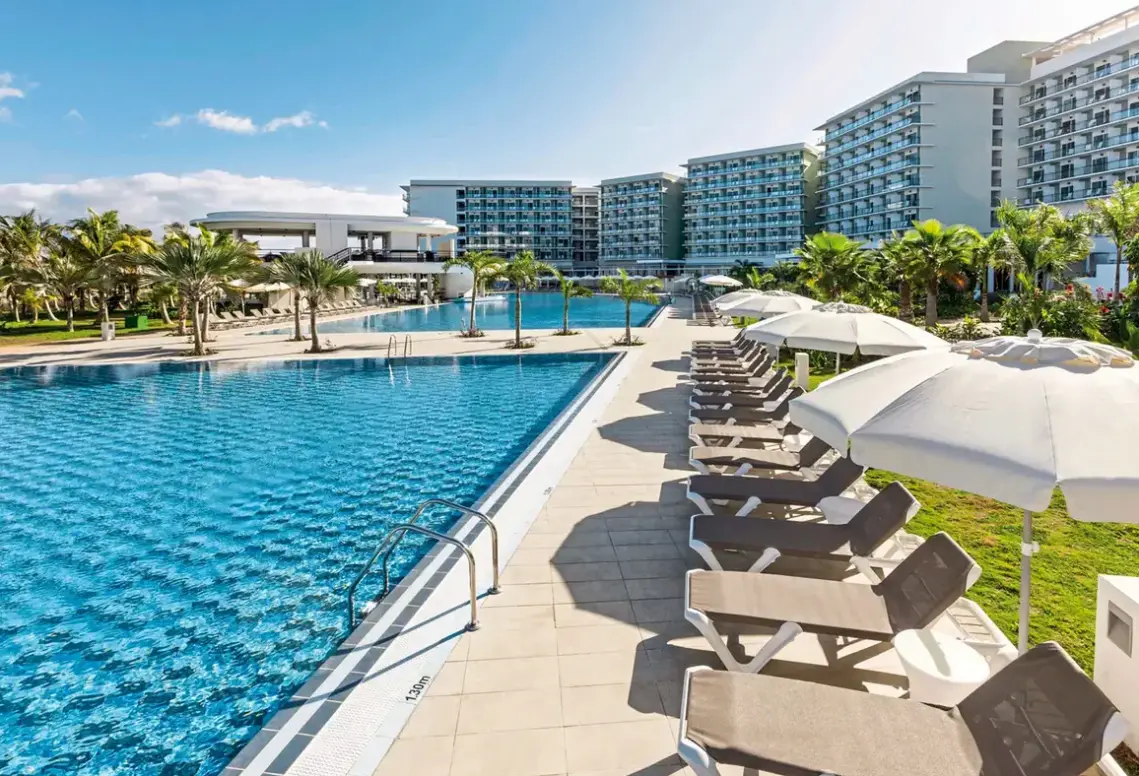 Basen w hotelu Melia Internacional