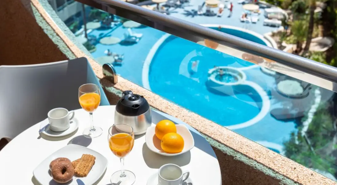 Basen w hotelu Mur Aparthotel Buenos Aires