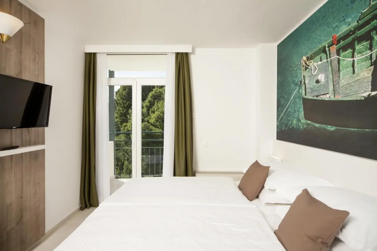 Neptun — BLUESUN HOTEL NEPTUN & DEPANDANS MASLINIK
