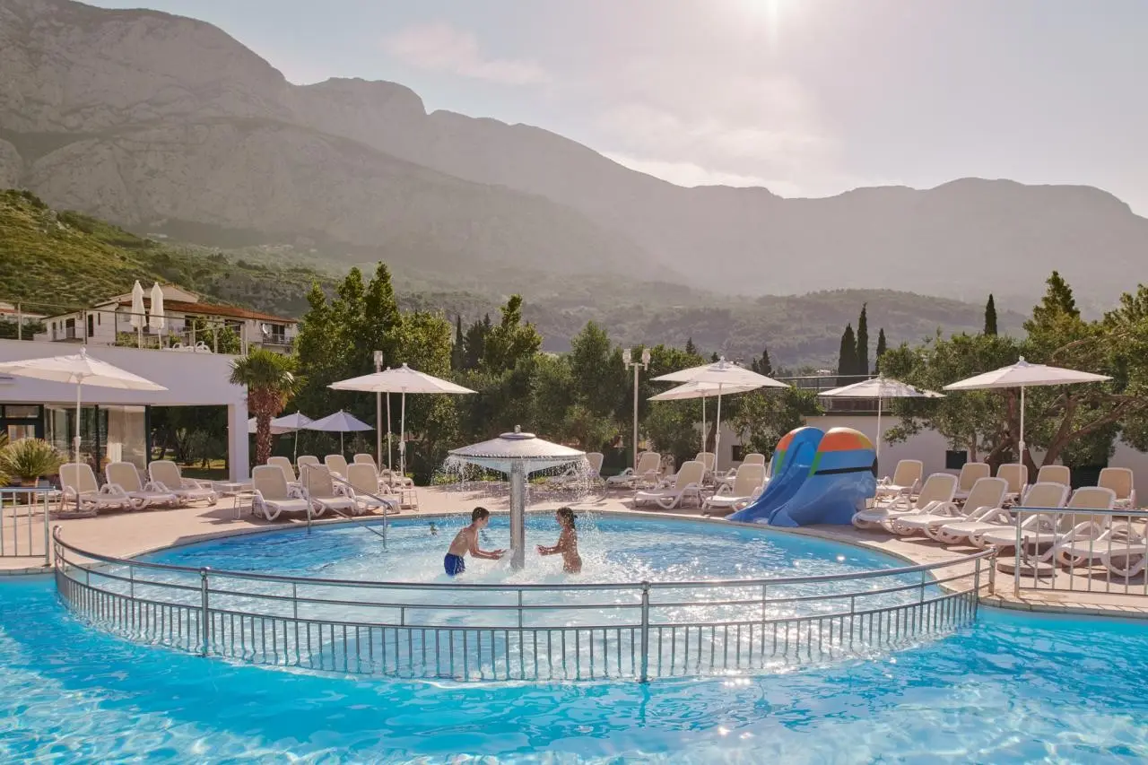 Neptun — BLUESUN HOTEL NEPTUN & DEPANDANS MASLINIK