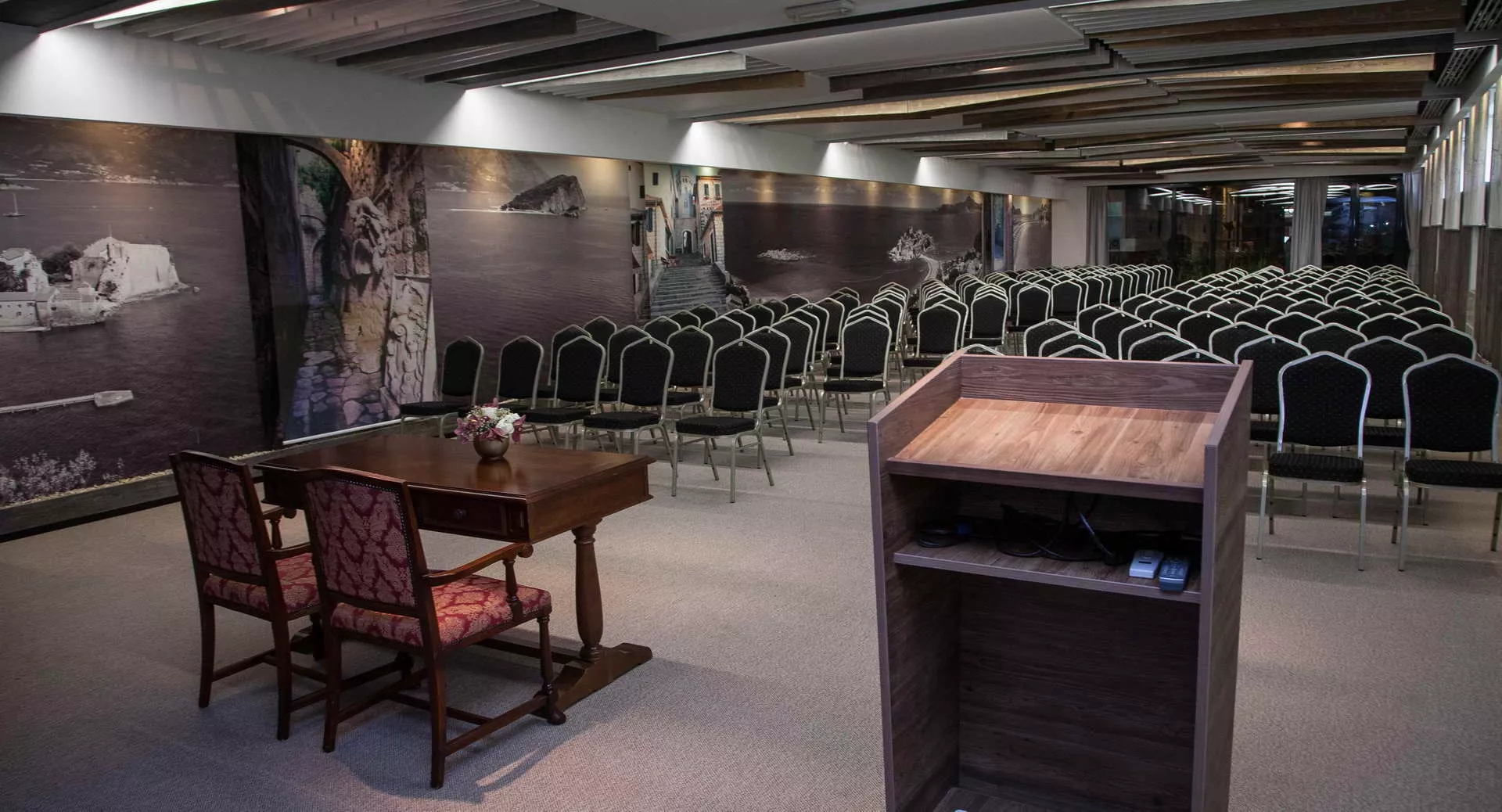 Hotel Palas conference space view 29