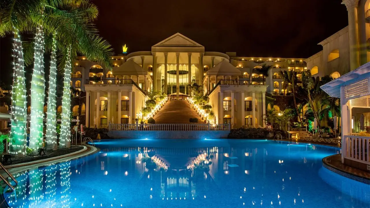 Princess Inspire Tenerife — PRINCESS INSPIRE TENERIFE (EX. BAHIA PRINCESS)