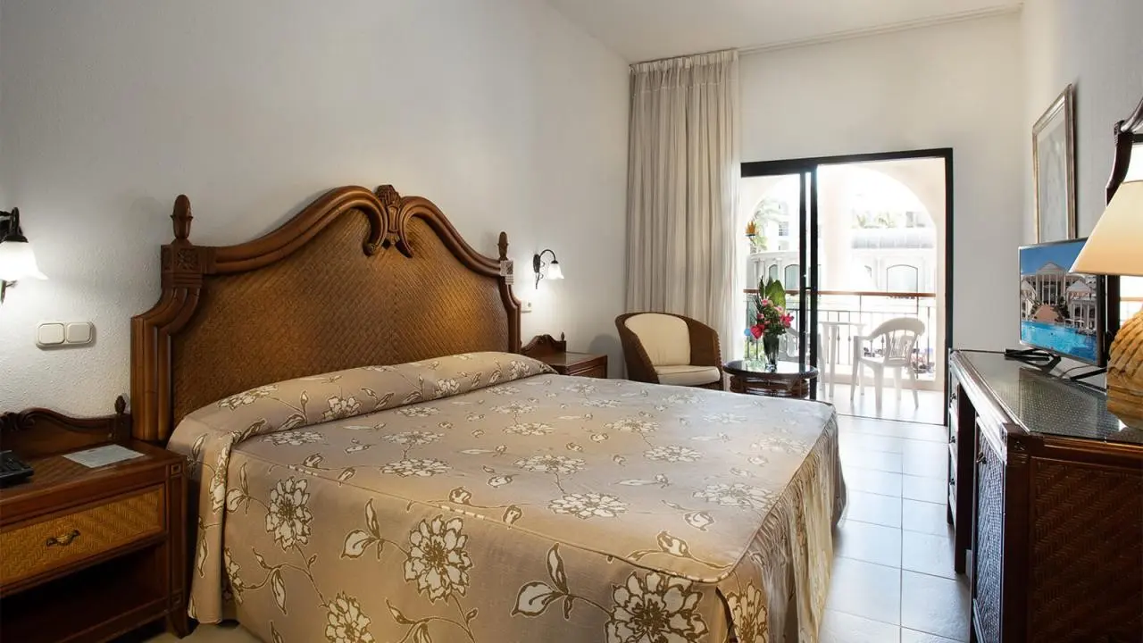 Princess Inspire Tenerife — PRINCESS INSPIRE TENERIFE (EX. BAHIA PRINCESS)