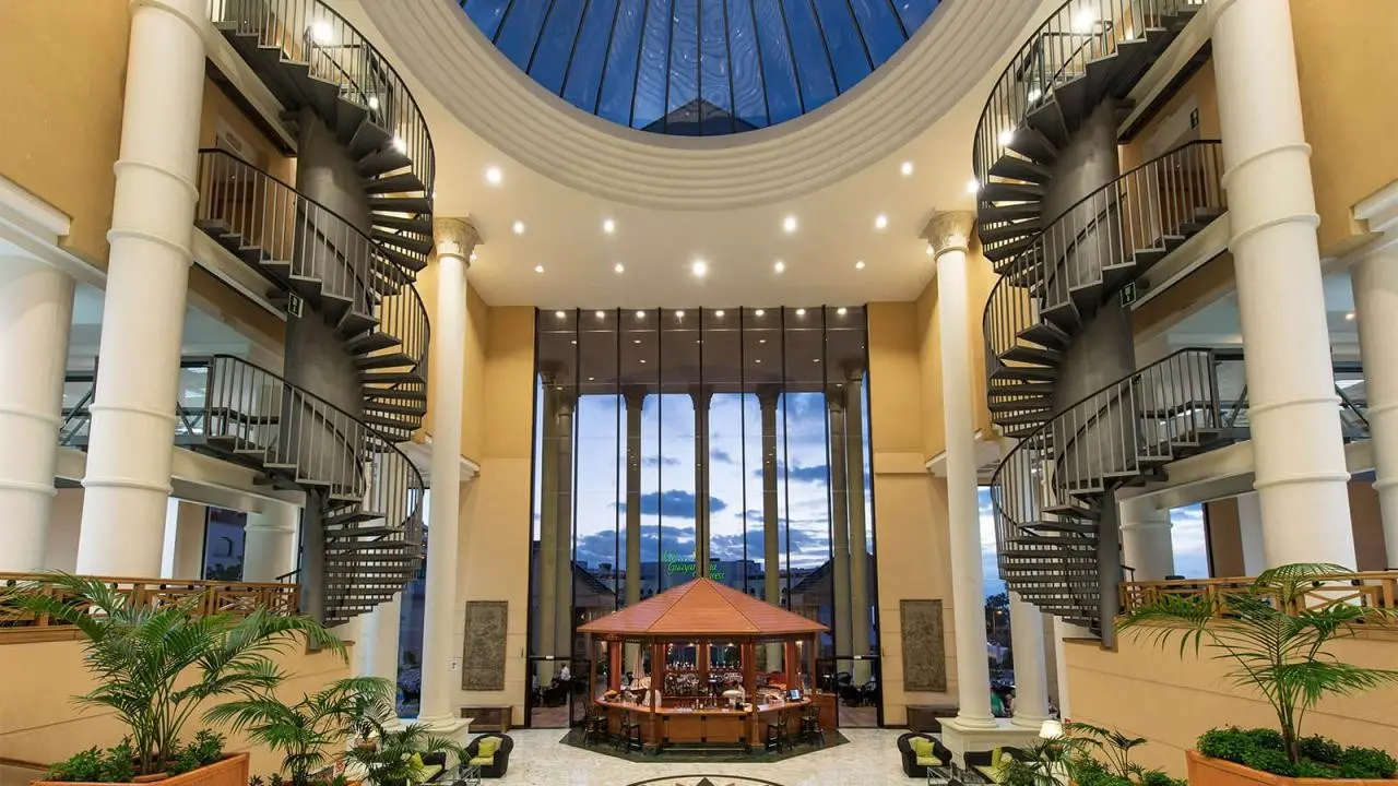 Princess Inspire Tenerife — PRINCESS INSPIRE TENERIFE (EX. BAHIA PRINCESS)