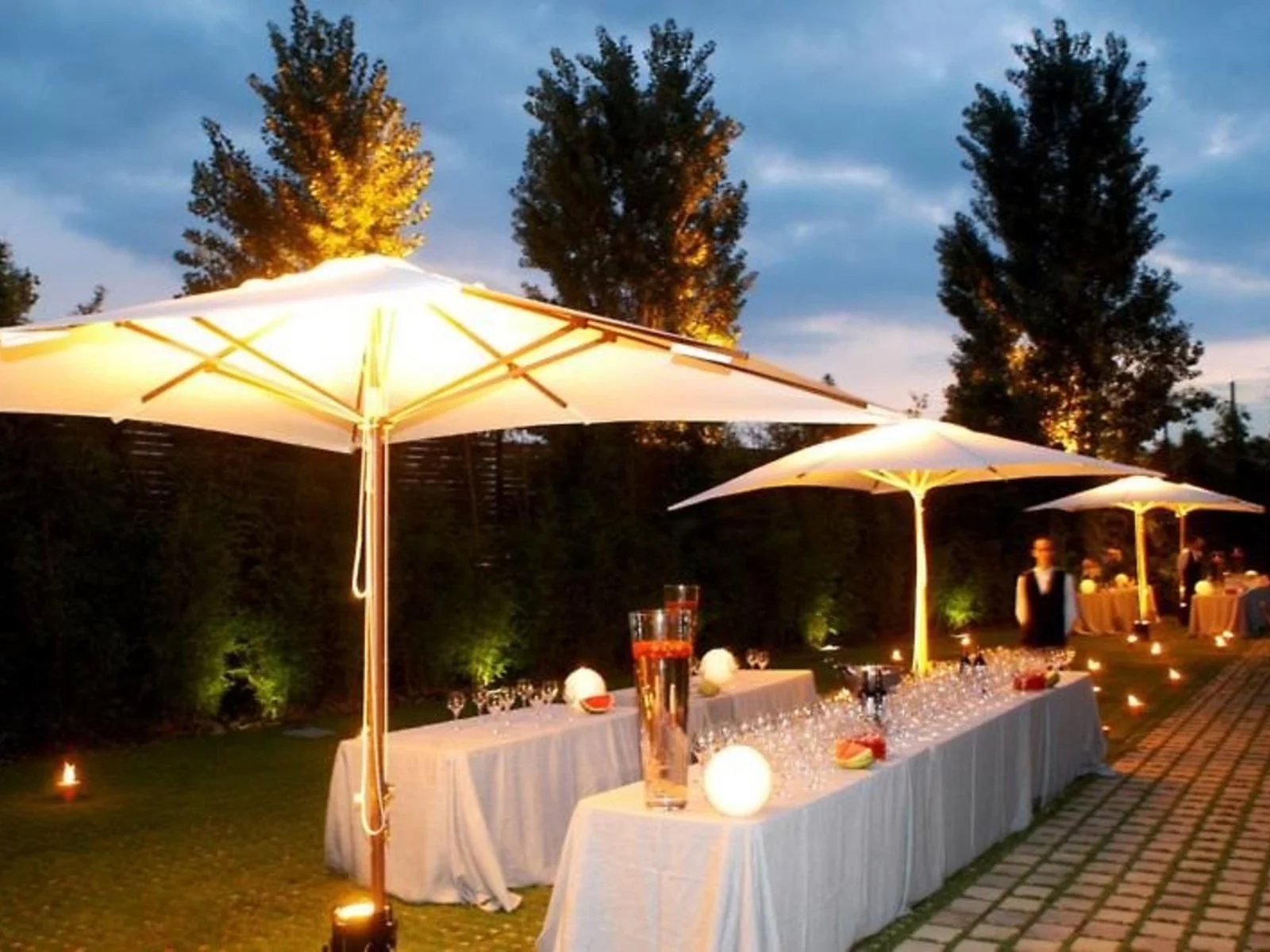 Hotel Qgat Restaurant, Events & Hotel