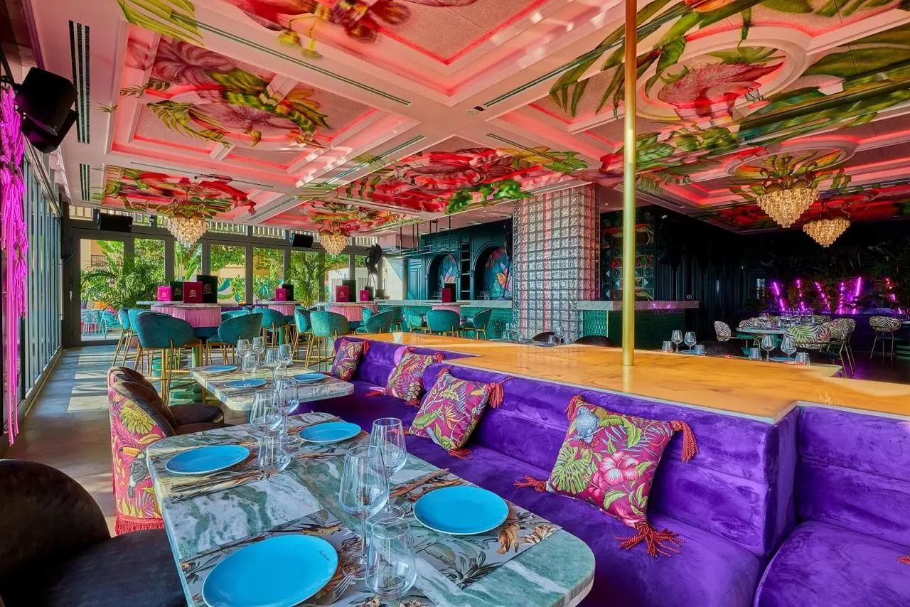 Radisson Beach Resort Palm Jumeirah — RADISSON BEACH RESORT PALM JUMEIRAH