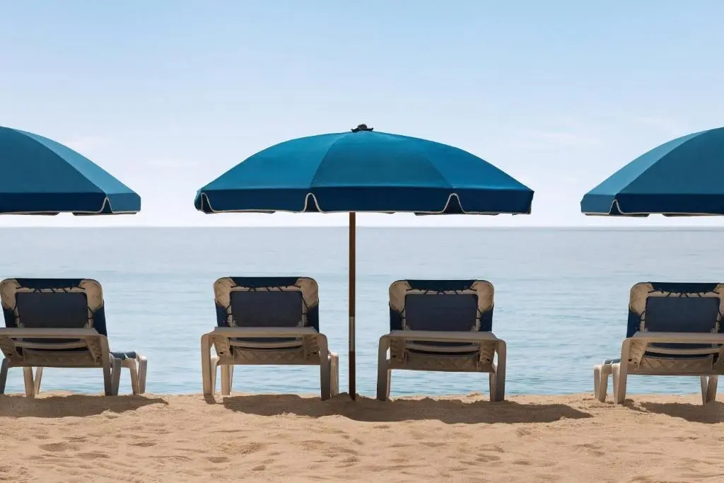 Radisson Hotel Miami Beach — RADISSON MIAMI BEACH