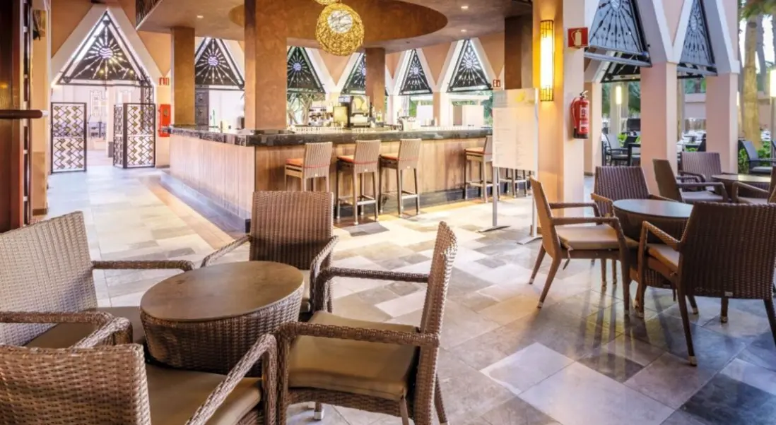 Restauracja i jedzenie w hotelu Riu Cabo Verde